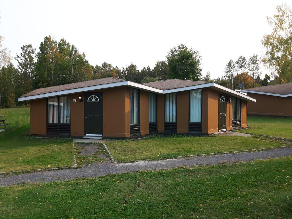 Chalets Du Lac Matapedia Val-Brillant Kültér fotó